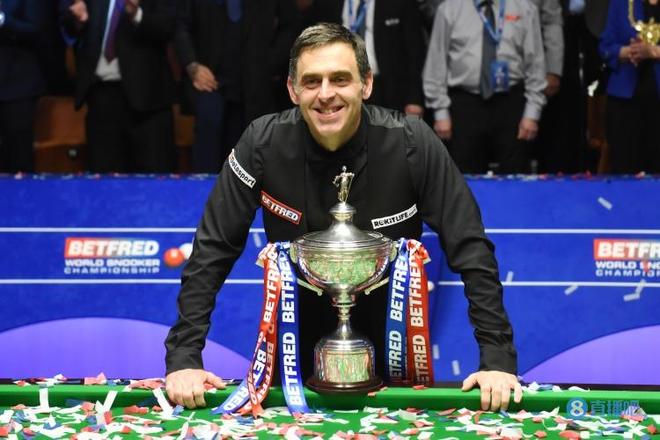 他以坚定的 他以坚定的