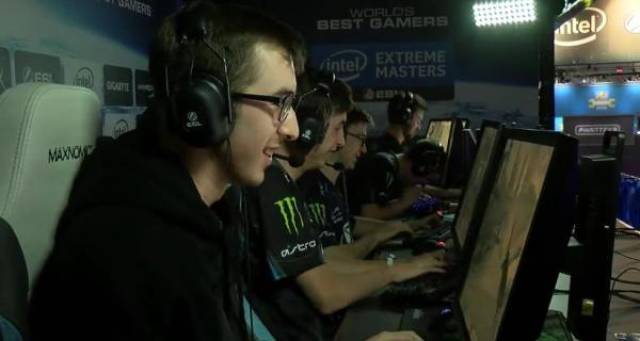 作为尼克斯 作为尼克斯